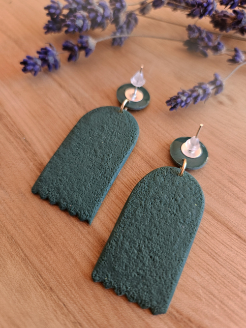 kõrvarõngad käsitsi maalitud lilledega