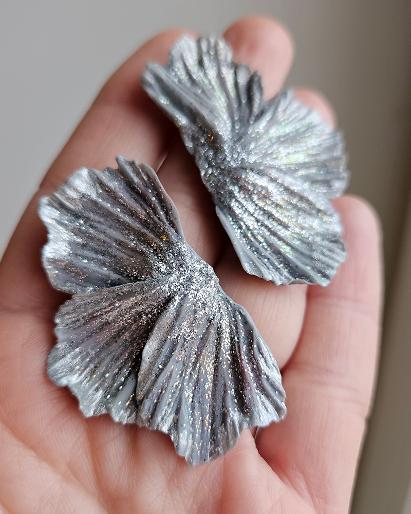 04-20251210_124528 sätendavad pidulikud kõrvarõngad