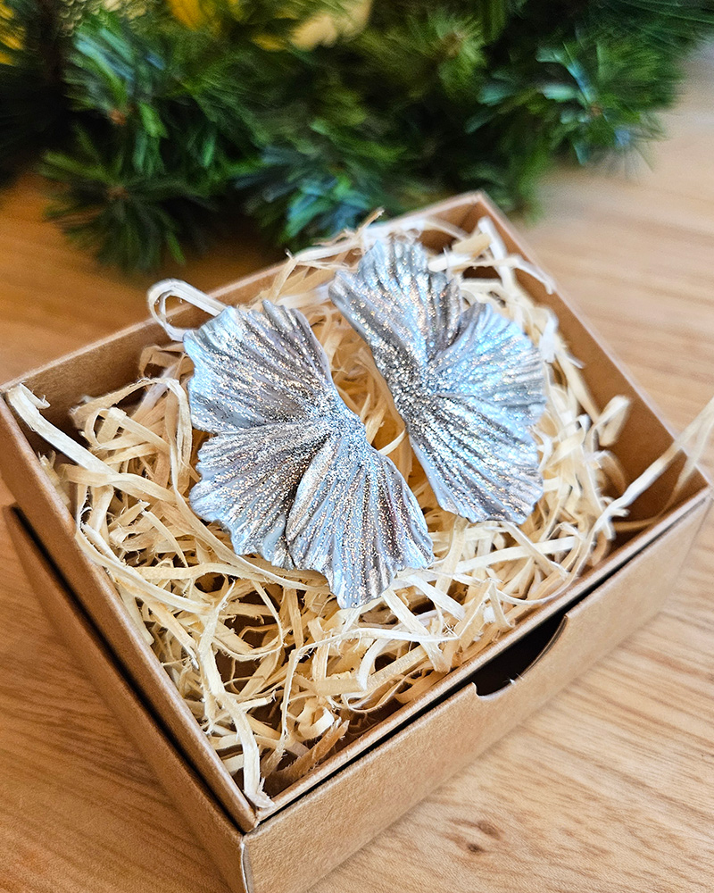 04-20251210_135916 sätendavad pidulikud kõrvarõngad