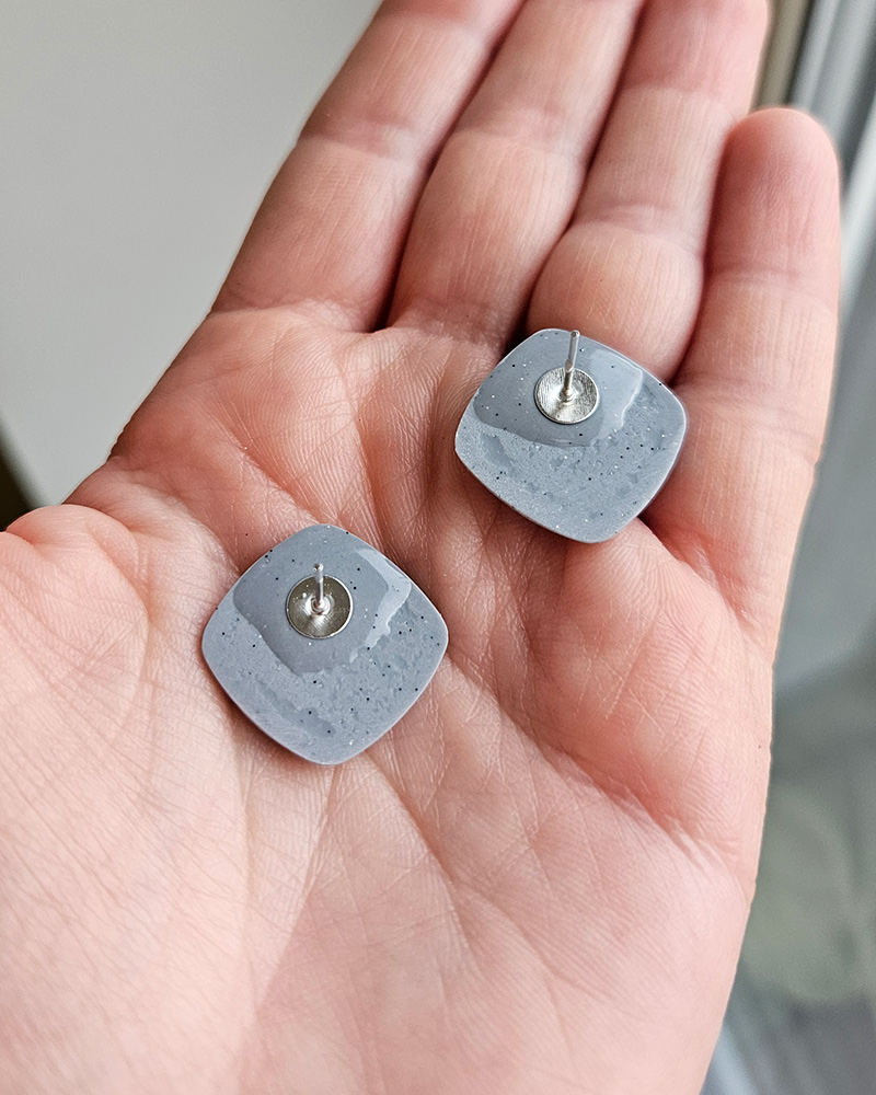 säravad pidulikud kõrvarõngad