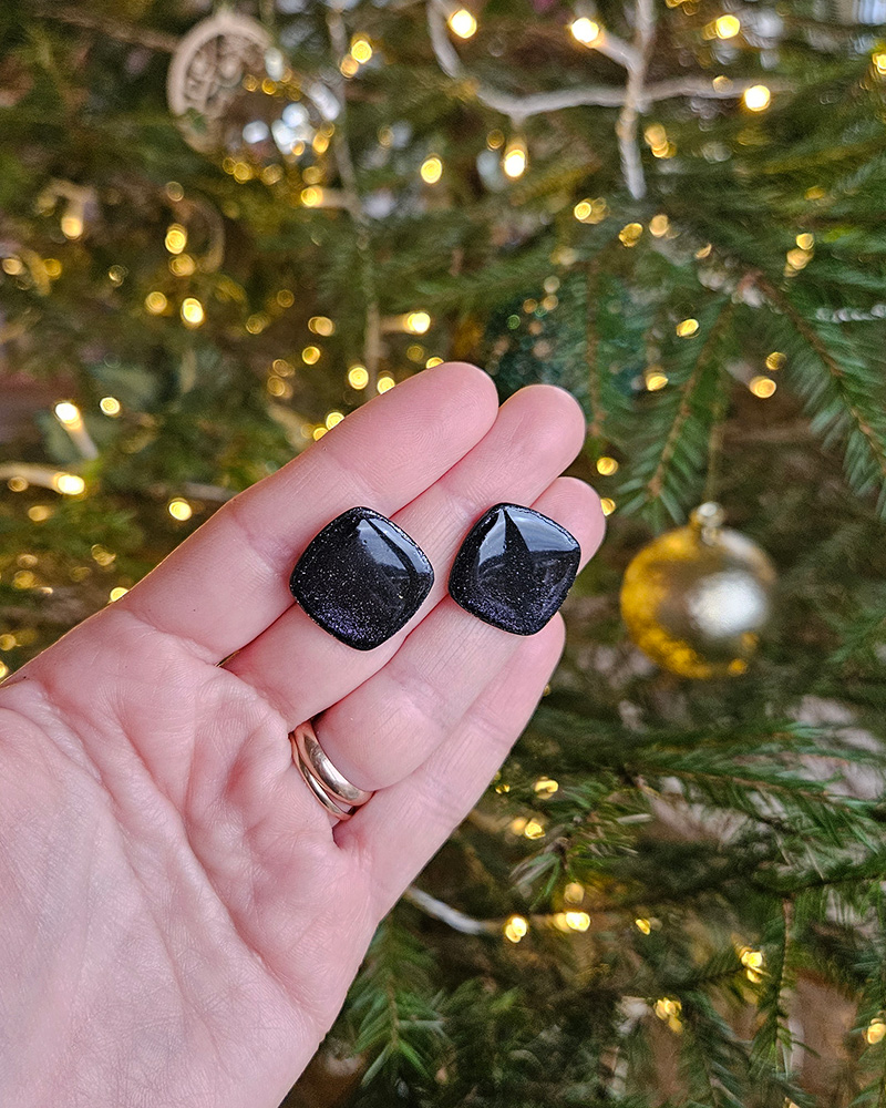 säravad pidulikud kõrvarõngad