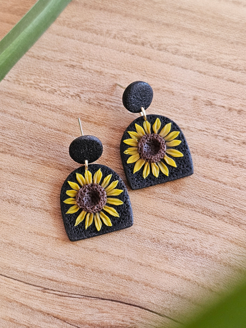 päevalillega käsitöö kõrvarõngad