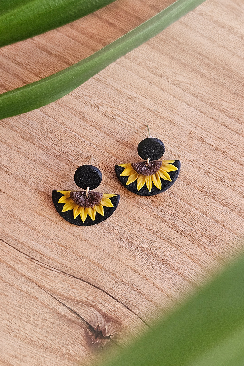 Päevalillega kõrvarõngad