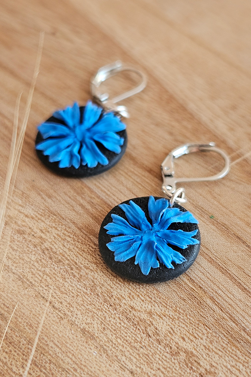 rukkilillega eesti käsitöö kõrvarõngad