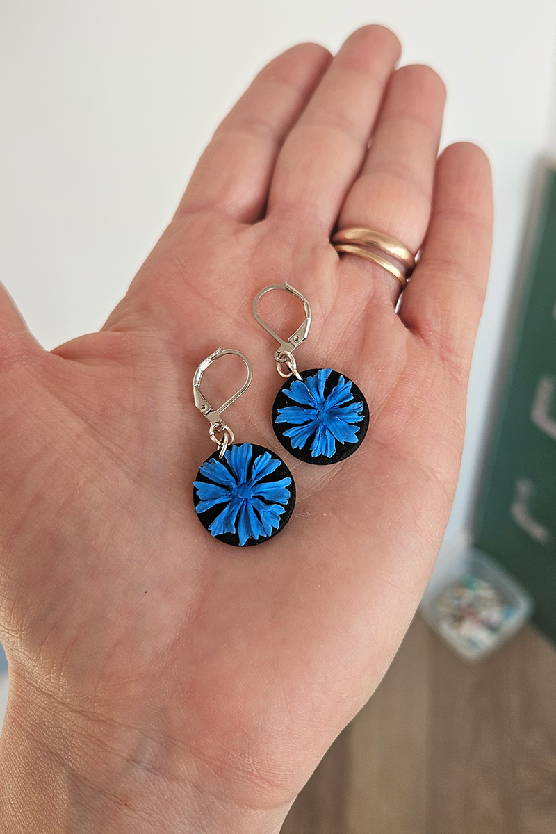 rukkilillega eesti käsitöö kõrvarõngad